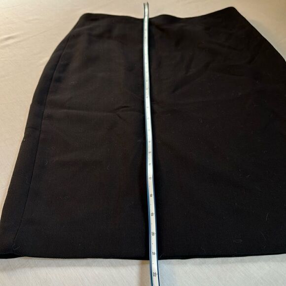 J. Crew black lined wool crepe suit skirt 21” long 13” waist zip back - Picture 12 of 15